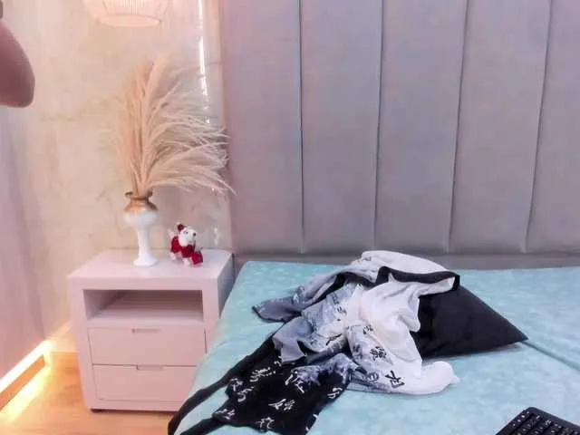 Freechat AmyJoness1 on BongaCams