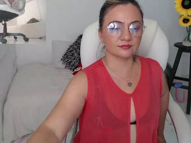 ana-milf from BongaCams