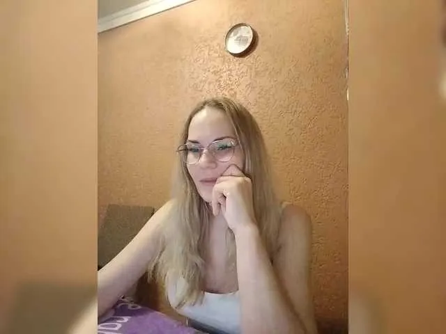 Offline Angelicac on BongaCams