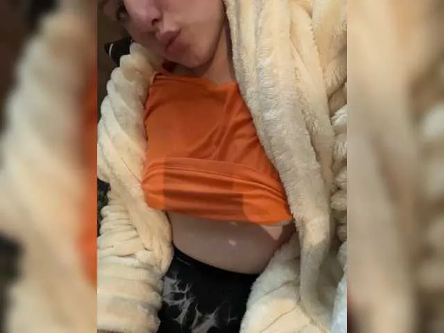 Offline Angelina-8 on BongaCams