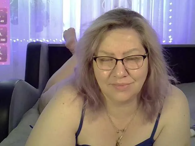 Offline AngelinaGlam on BongaCams