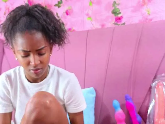 Offline AngeyaPetite on BongaCams