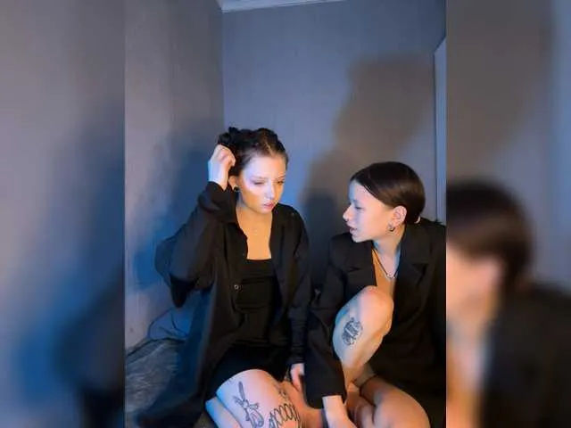 BongaCams AnmiXHot is Freechat AnmiXHot — Men who have something to offer to girl: kisses, touches, gifts