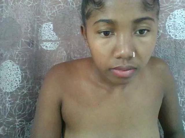 Annah21 from BongaCams