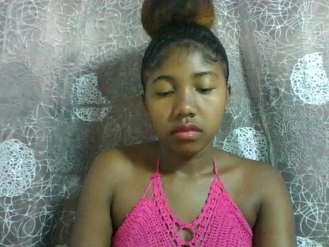 Annah21 from BongaCams