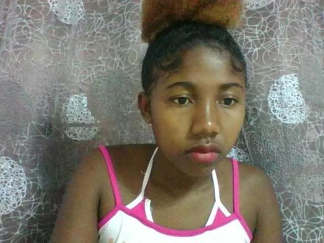 Annah21 from BongaCams