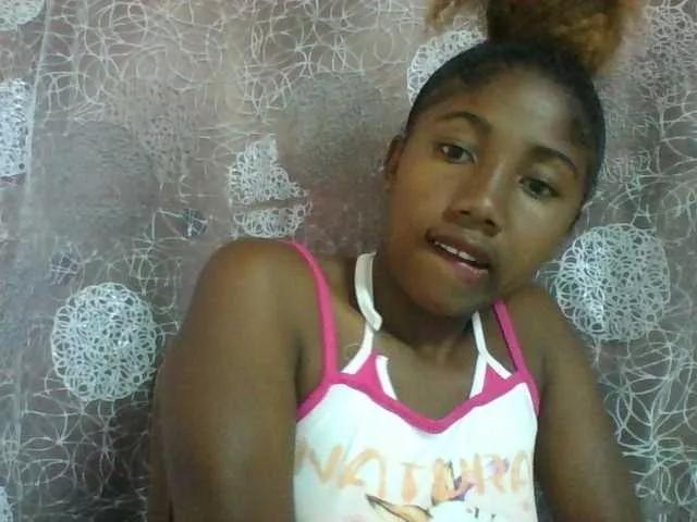 Annah21 from BongaCams