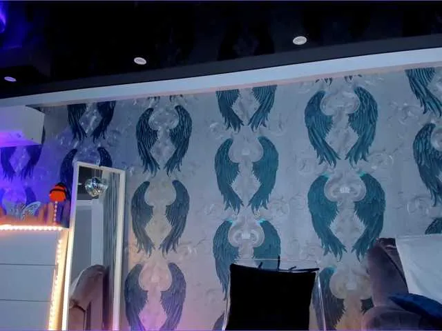 Offline anneswhite on BongaCams