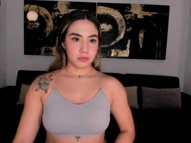 Offline AnnieMonroe1 on BongaCams