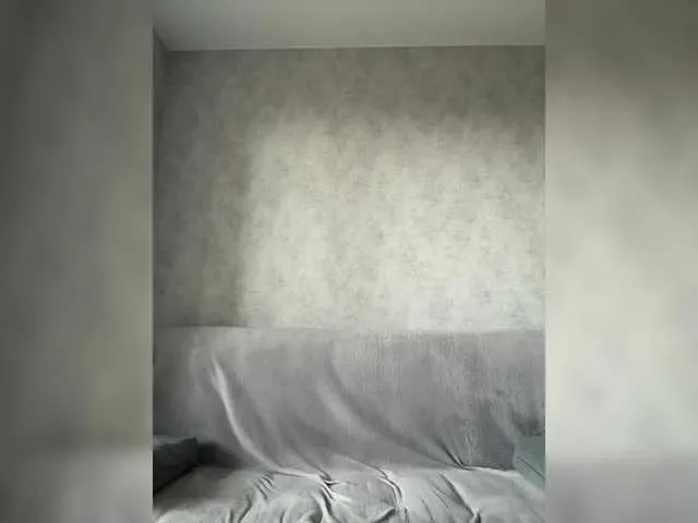 apple15promax on BongaCams 