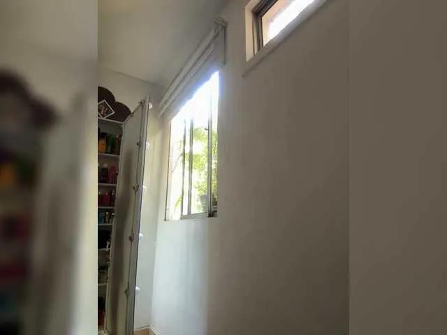 APRILHILL from BongaCams