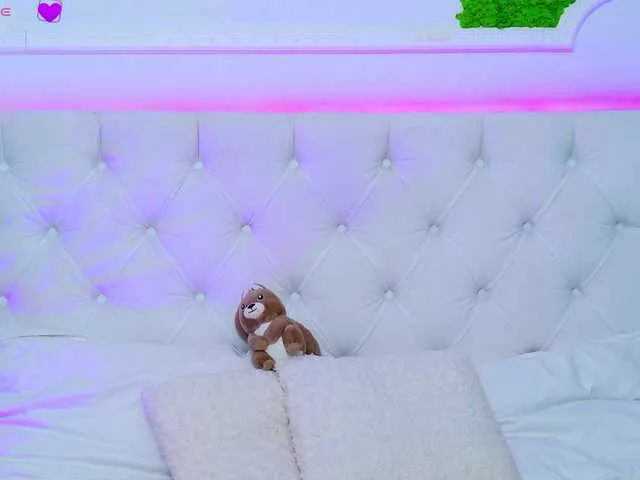 Offline AriannaSins on BongaCams