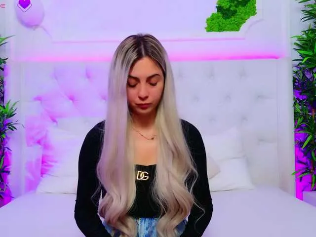 Offline AriannaSins on BongaCams