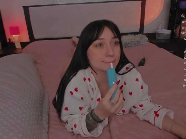 Offline ariellaallure on BongaCams