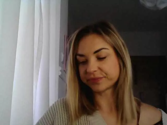 Offline AshleyPerfect on BongaCams