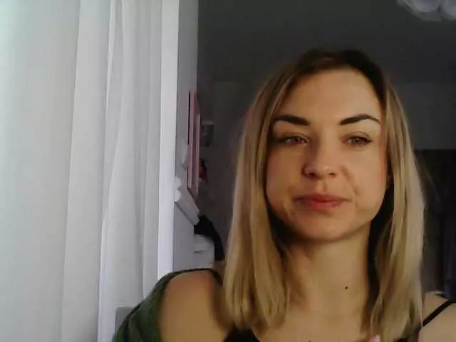 Offline AshleyPerfect on BongaCams