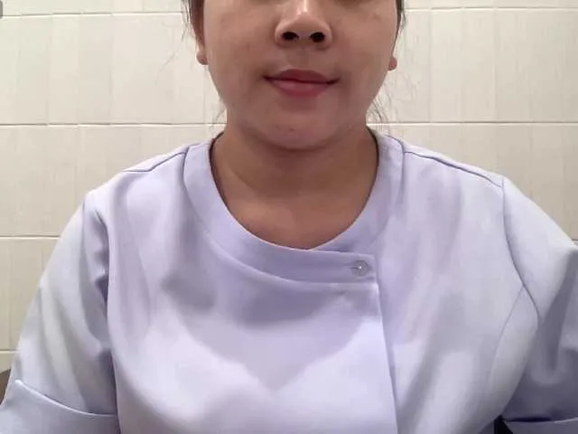 Offline babyunicorn998 on BongaCams