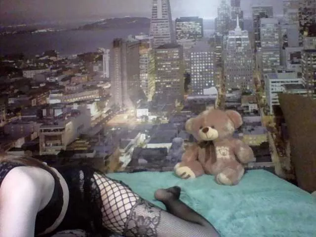 Offline BadGirlv1 on BongaCams