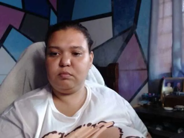 Offline beautifulchubbyqueen on BongaCams