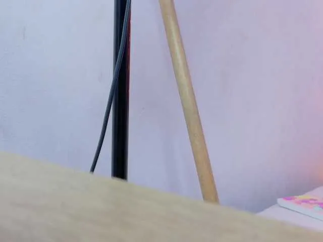 Offline Beautifulskinny18 on BongaCams