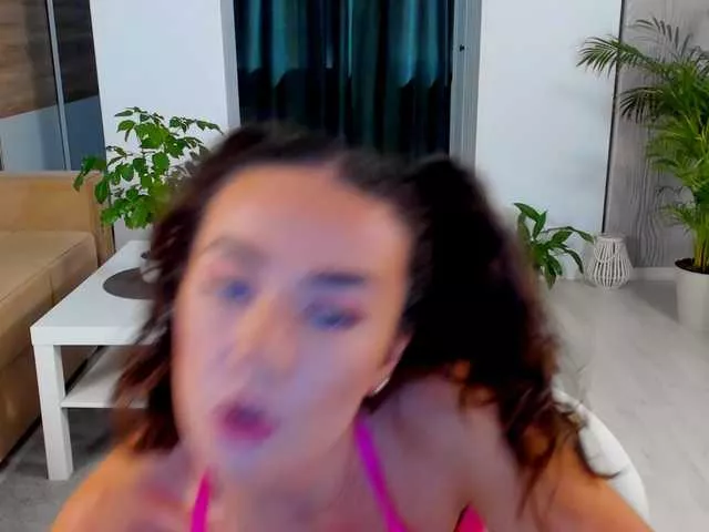 Offline BellaaDona on BongaCams