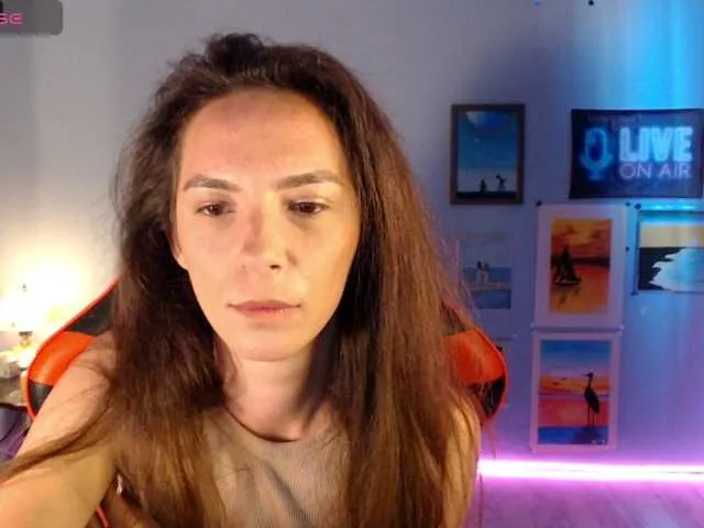 Freechat bellaqueen0701 on BongaCams