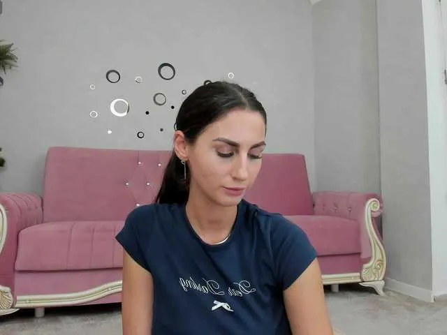 Offline belovedkhlloe on BongaCams