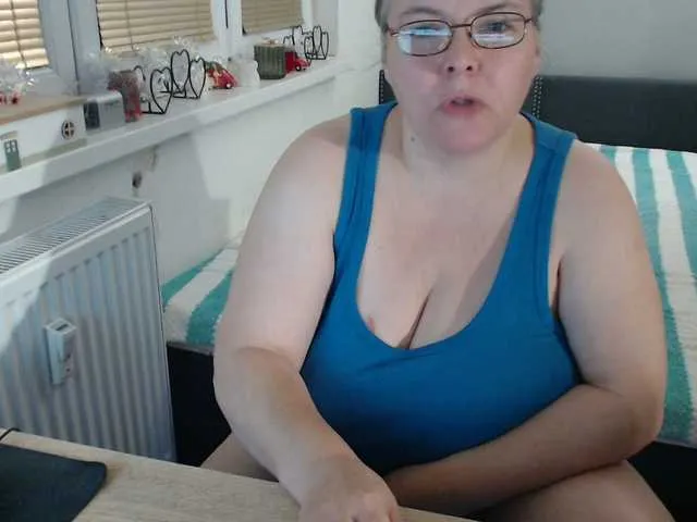 Freechat Bessy123 on BongaCams