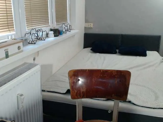 Freechat Bessy123 on BongaCams