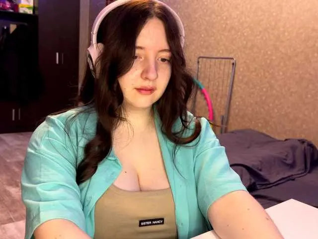 Offline BettyannBencomo on BongaCams