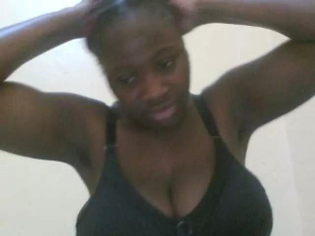 Bigboobs77 from BongaCams