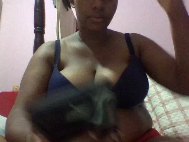 Offline bigtits-girl on BongaCams