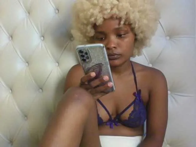 Offline Blackcoco on BongaCams
