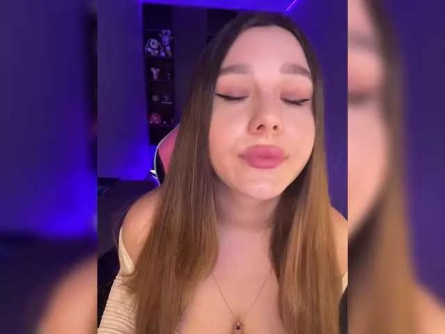 BloomJuliette from BongaCams