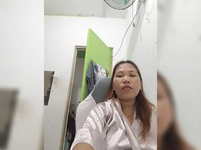 Offline Bunnygreen on BongaCams