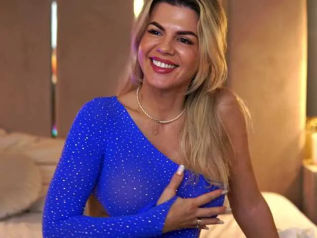 Offline CamilaStarr on BongaCams