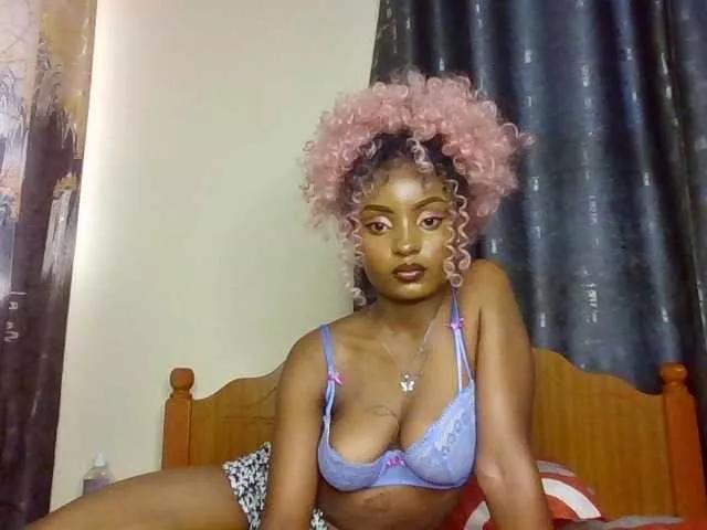 Caramelxoxo from BongaCams