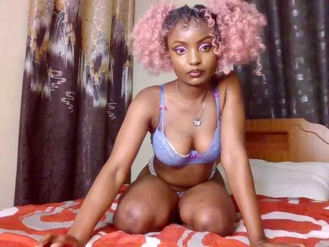 Caramelxoxo from BongaCams