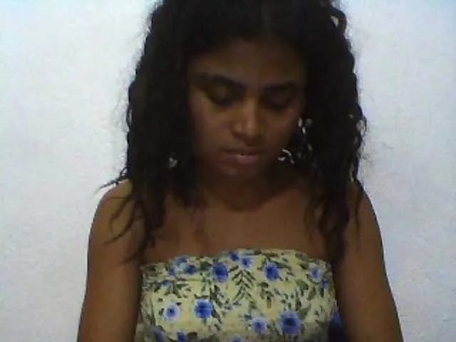 Offline Carennehot2 on BongaCams