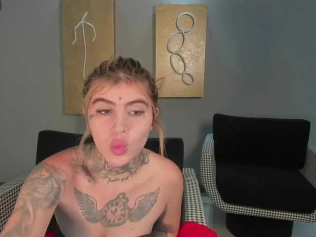 Offline CarlaBrunni on BongaCams