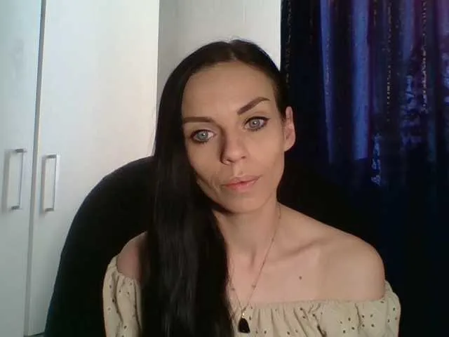 Offline CassieDoll on BongaCams