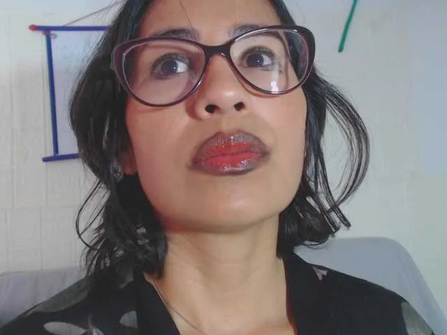 Offline cataleya35 on BongaCams