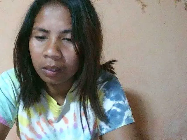 Offline Cathalia3105 on BongaCams