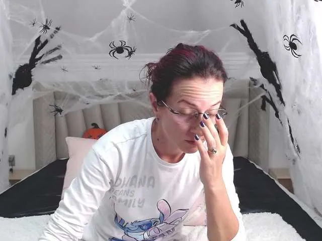 Offline catwoman90 on BongaCams