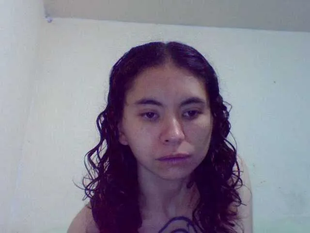 Offline Celena980 on BongaCams