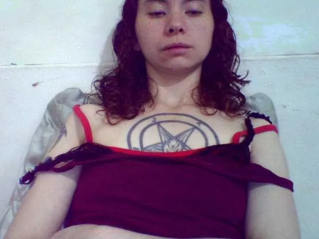 Offline Celena980 on BongaCams