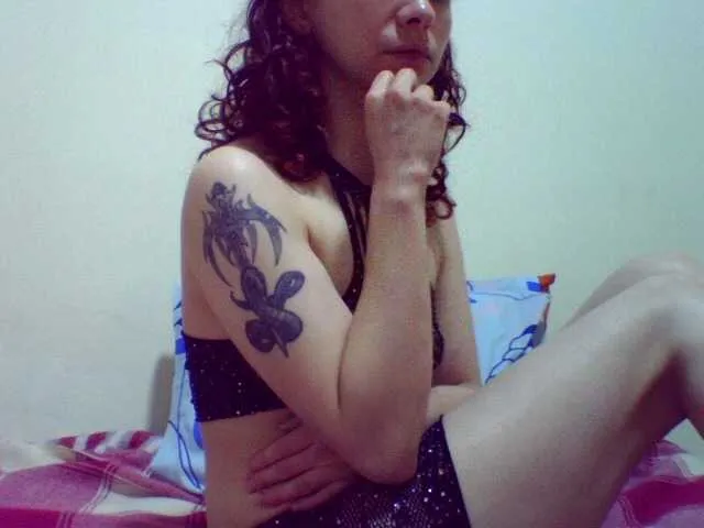 Offline Celena980 on BongaCams