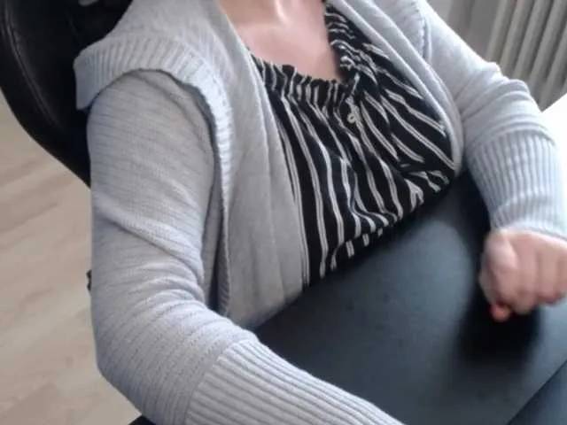 Freechat Celina-Rose on BongaCams