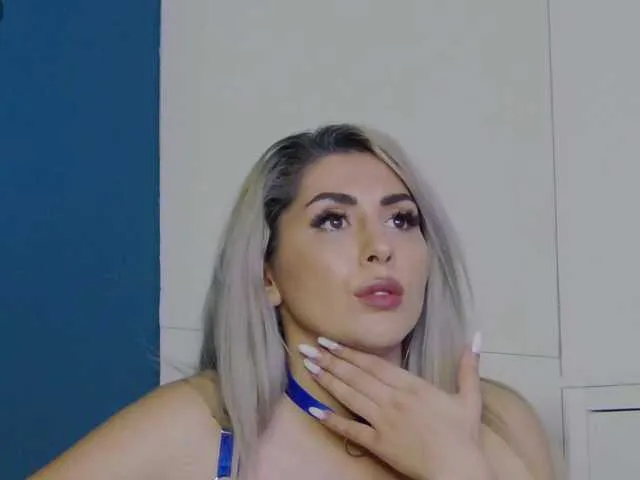 Offline CelineMeyer on BongaCams