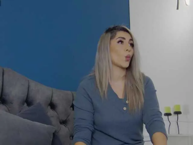 Offline CelineMeyer on BongaCams